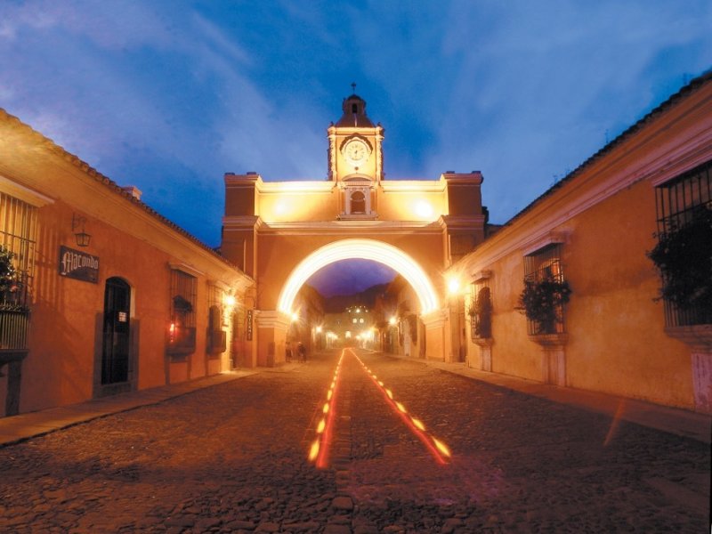 REVEILLON - Os Encantos da Guatemala