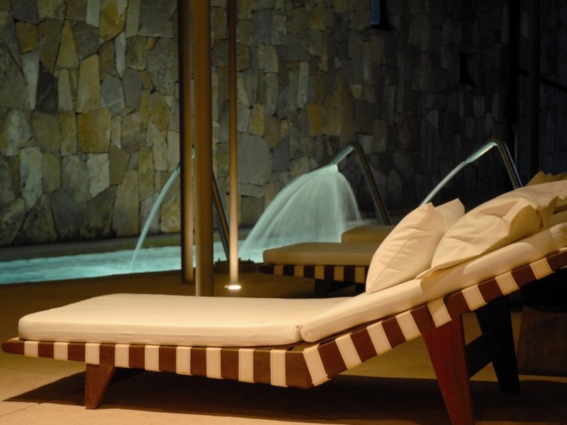 UMA SPA