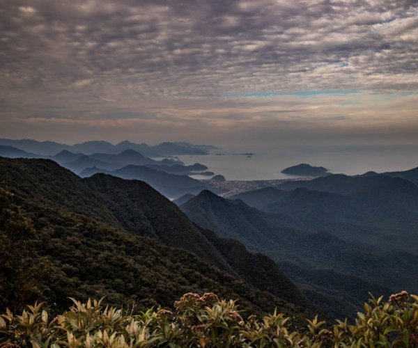 Pico do Corcovado - Foto: http://www.expedicaoandandoporai.com