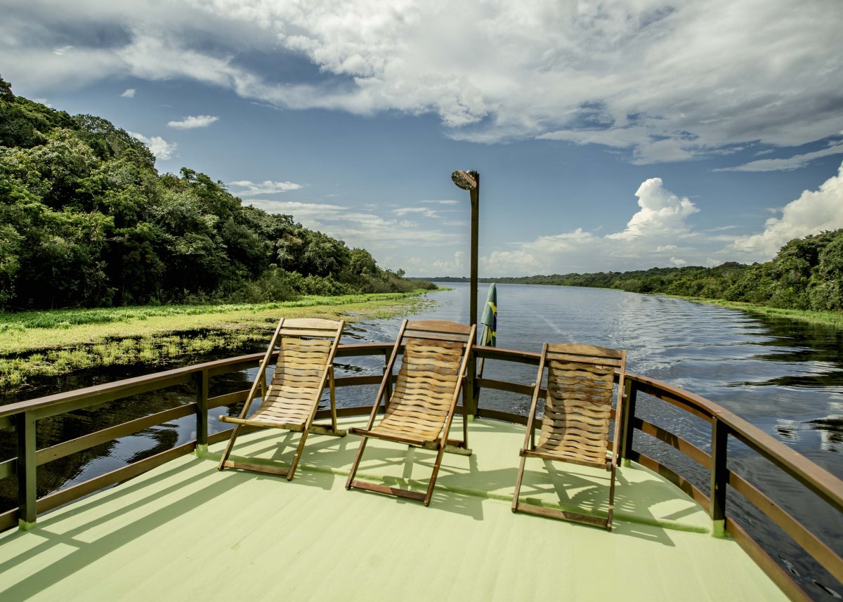 Pacotes de Viagem para Navegação no Rio Negro - Expedições Katerre — Foto: Jacaré Tinga