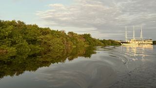 Pacote de Viagem para a Amazônia com Navegação no Rio Negro MV Desafio